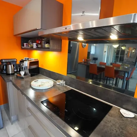 Vila Moderne A Deux Pas De Lyon
