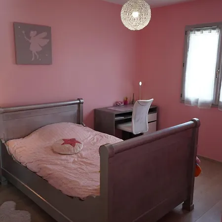 Moderne A Deux Pas De Lyon Vila