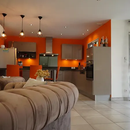 Vila Moderne A Deux Pas De Lyon *